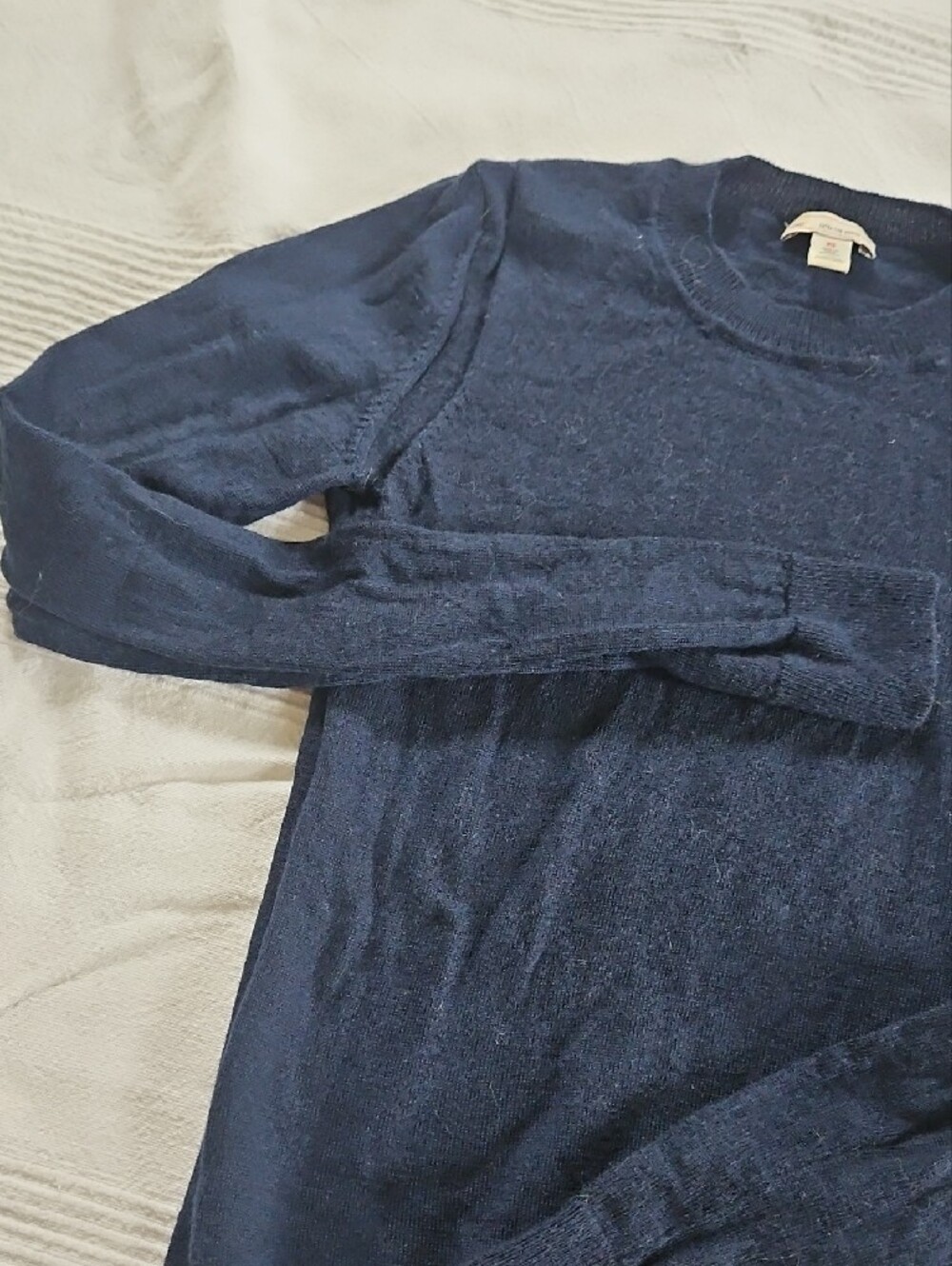GAP Women's Crewneck Sweater - Navy - Picture 4 of 5